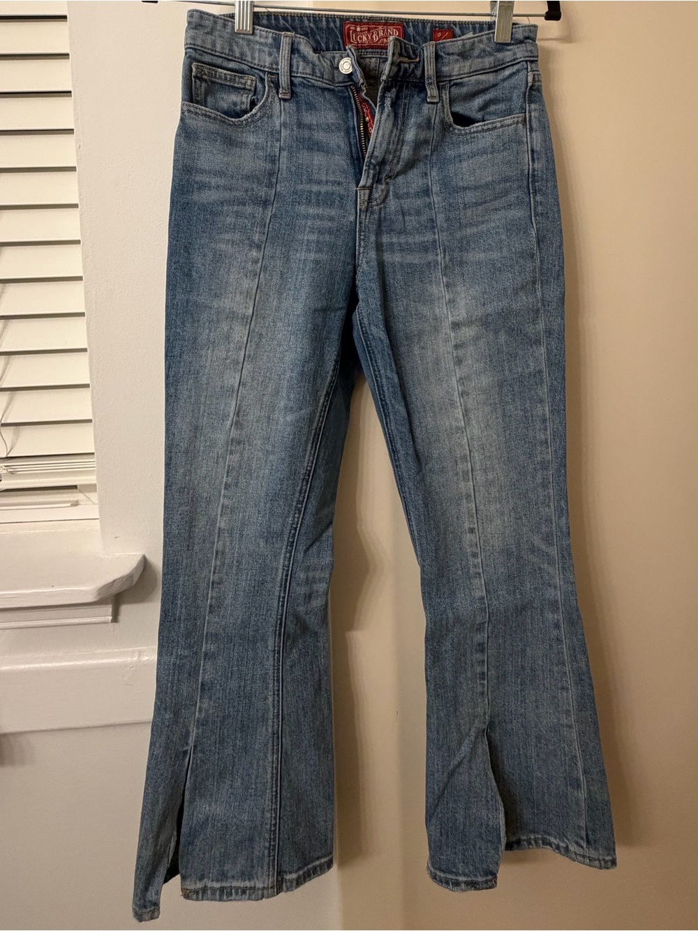 LUCKY BRAND Bridgette Mini Boot Cut Jeans with Center Front Seam